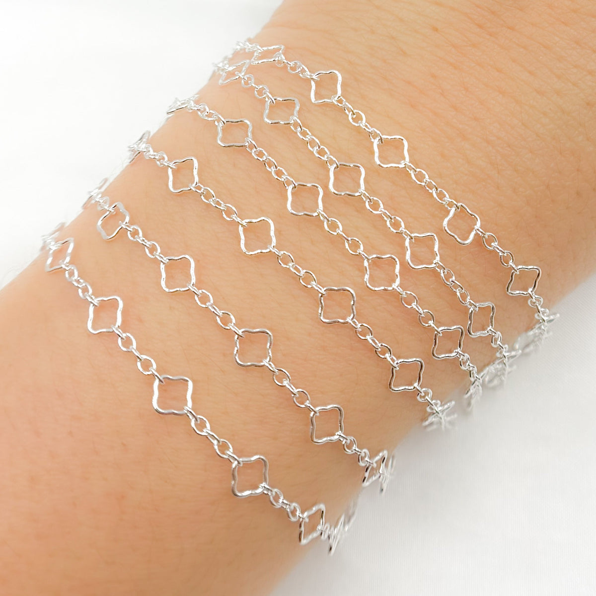 V251SS. Sterling Silver Clover Link Chain