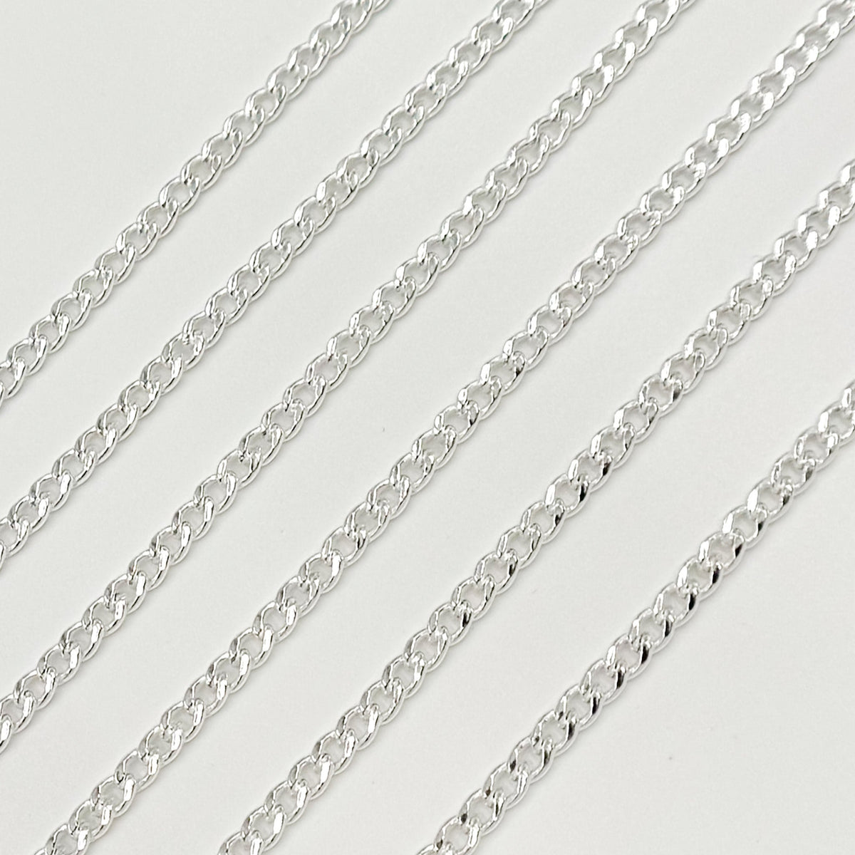 V60SS. Sterling silver Curb Link Chain