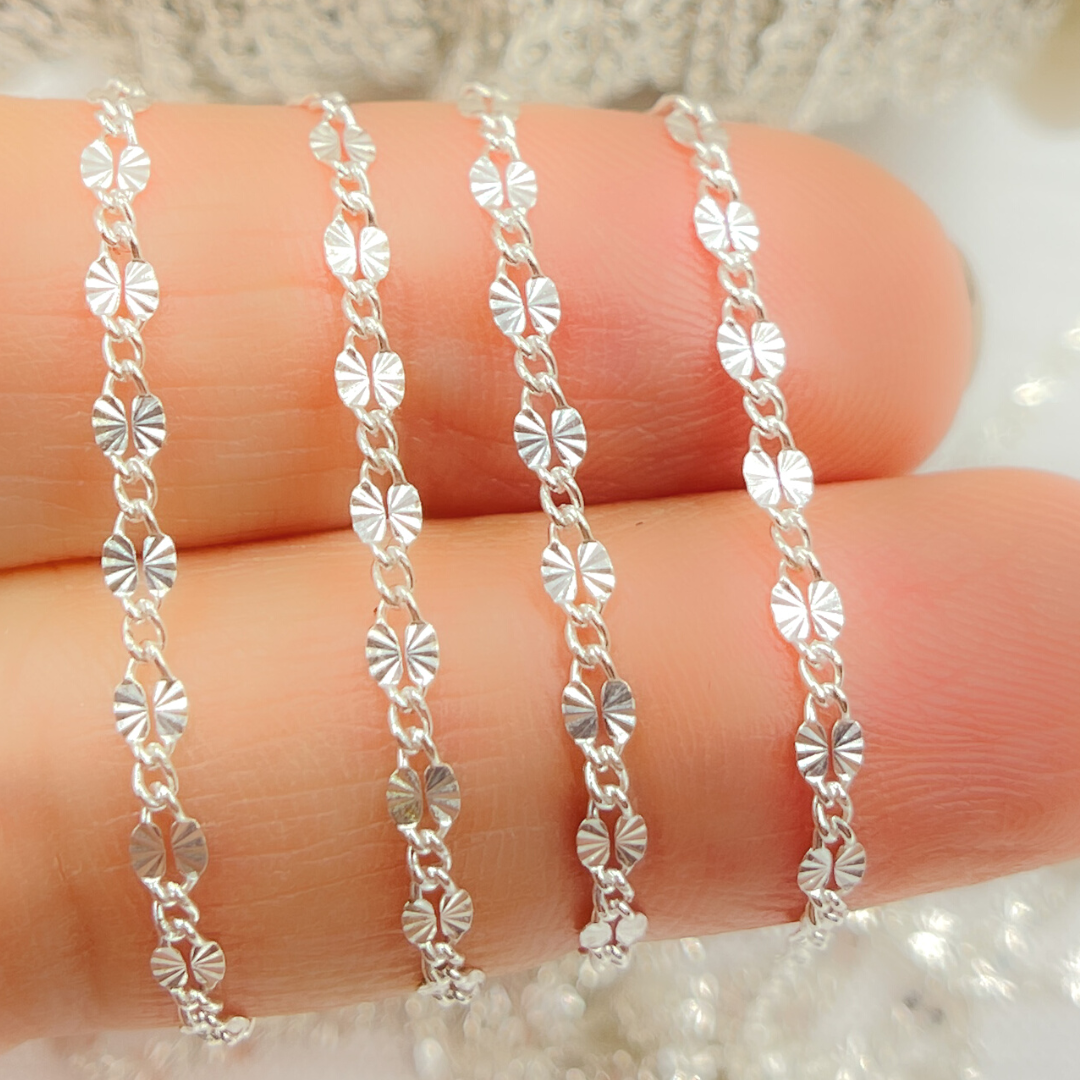 V186SS. Sterling Silver Diamond Cut Flat Marina Link Chain