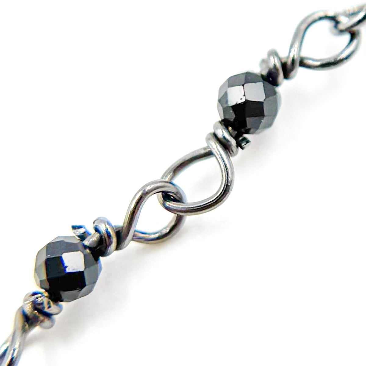 BSP24. Black Spinel Oxidized Wire Wrap Chain